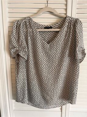 Adrianna Papell Cream Blouse with Black Polka Dots V-Neck